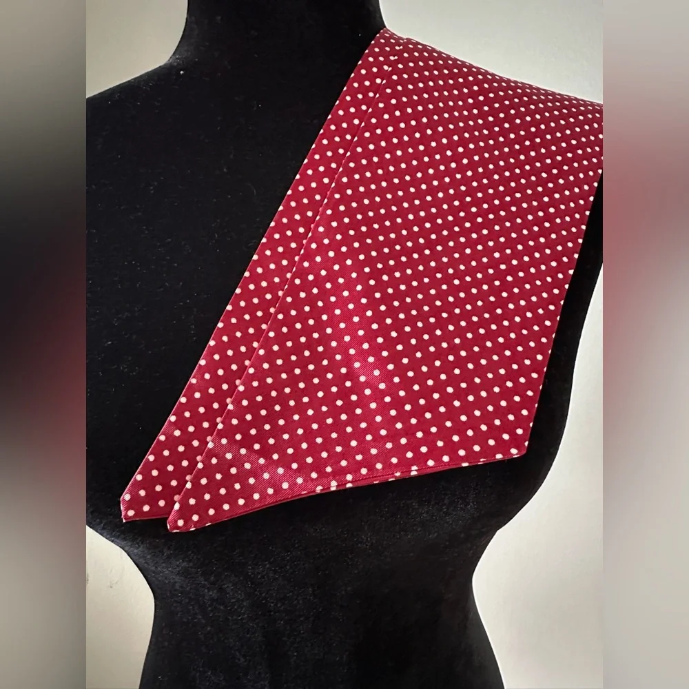 Elegant Red Polka ‎ Scarf